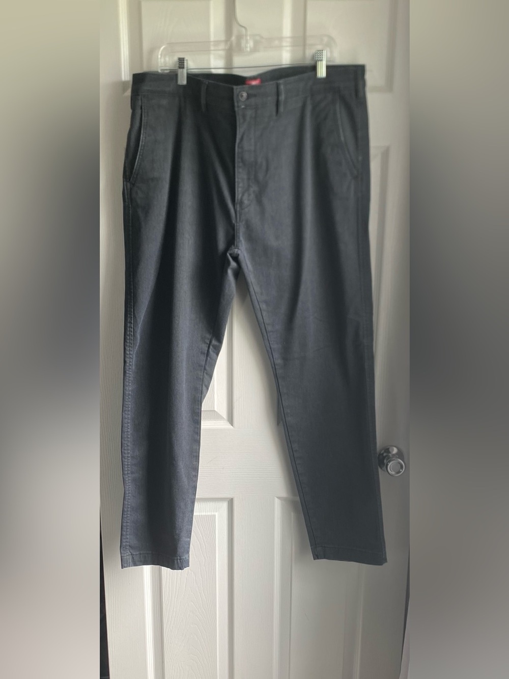 Levi's Men's Dark Gray Taper Leg Chino Pants